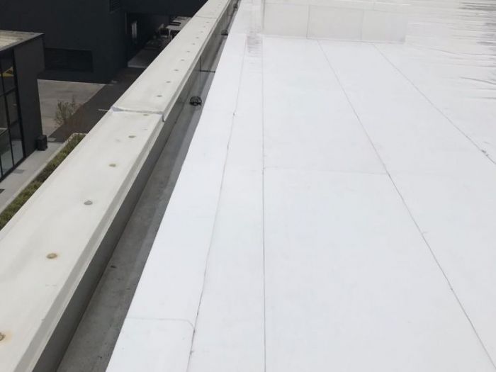 Archisio - Protego srl - Progetto Tetto cool roof in manto sintetico fpo