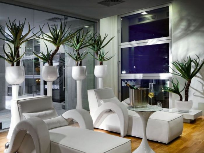 Archisio - Jupiter International srl - Progetto Set arrangement - composizioni floreali