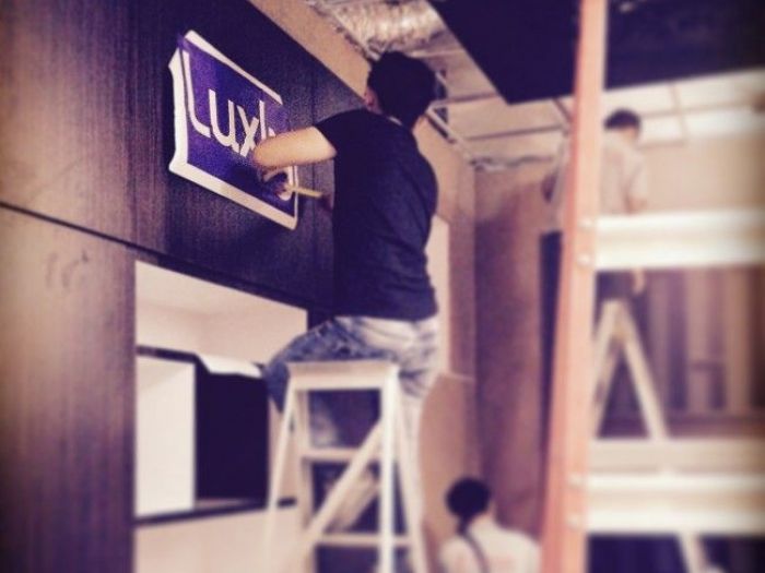 Archisio - Arch Studio - Progetto Luxly flagship store a singapore