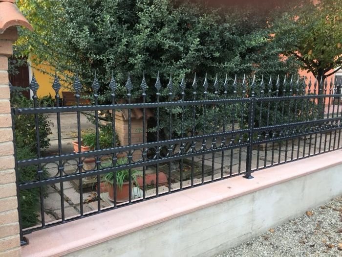 Archisio - Piccola Carpenteria Metallica - Progetto Inferiate in ferro