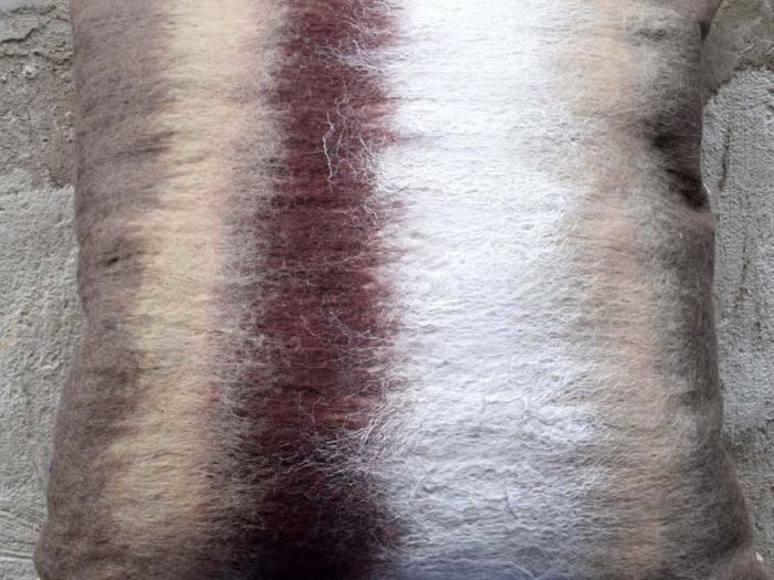 Archisio - Elena Kihlman Disegna E Produce Tessuti Darredamento Accessori Per Arredamenti - Progetto Cuscini decorativi