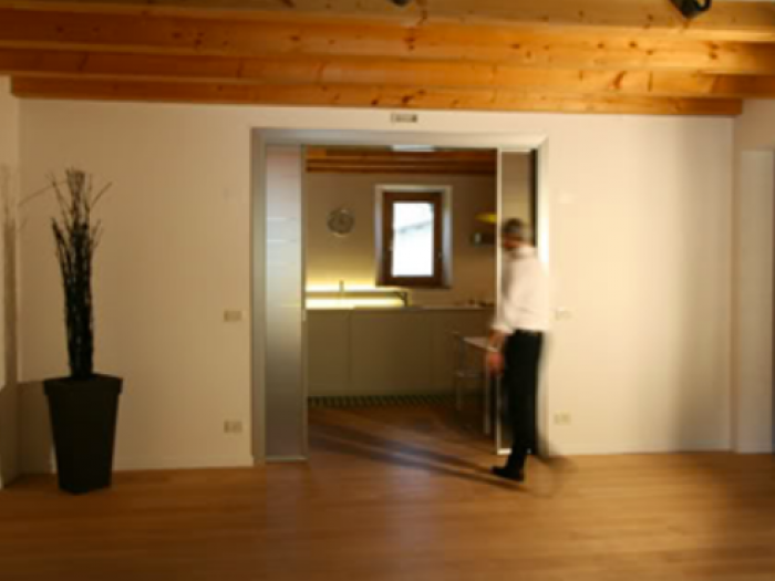 Archisio - Comes - Progetto Co-mes costruzioni srl specializzata nellambito della ristrutturazione di interni di ville e appartamenti con lintenzione di rinnovare le costruzioni rendendole vivibili confortevoli e moderne