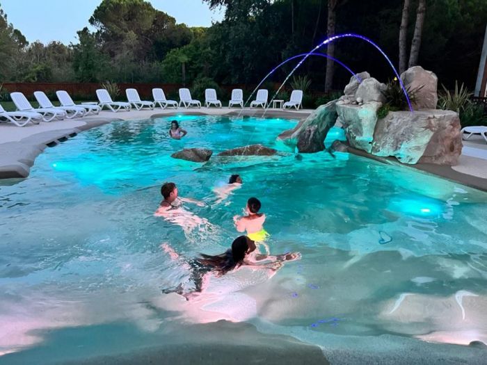 Archisio - Forme Dacqua - Progetto Giochi dacqua in piscina katja resort bosco canoro bibione ve