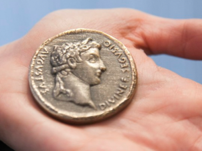 Archisio - Decorsaluzzi - Progetto La scultura e conio