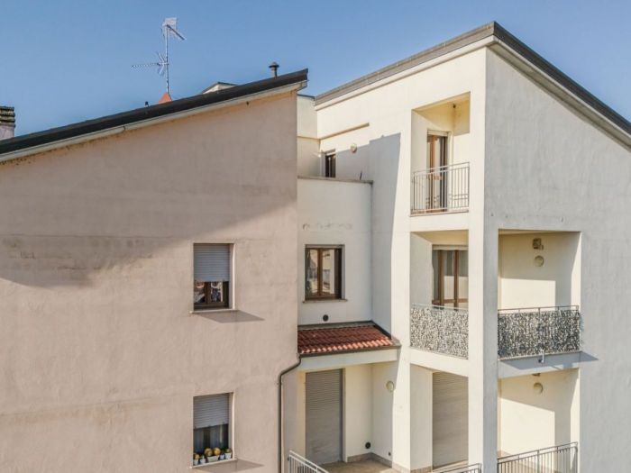 Archisio - Eukalipto Studio - Progetto Home staging completo servizio fotografico e foto drone su duplex vuoto