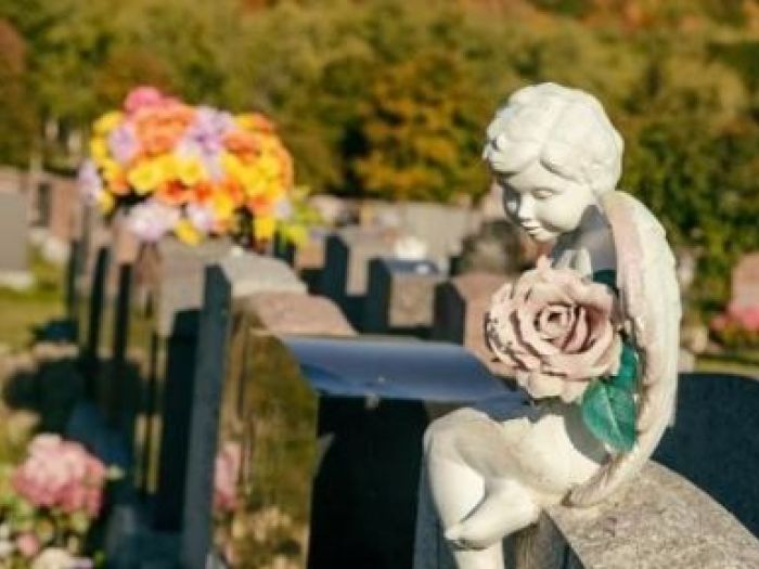 Archisio - Marmi Graniti Lazzarini - Progetto Marmopietre naturali ed imprese funebri