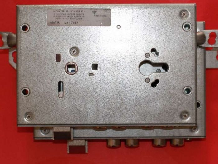 Archisio - Aries Di Michele Bortolotti - Progetto Cambio serrature