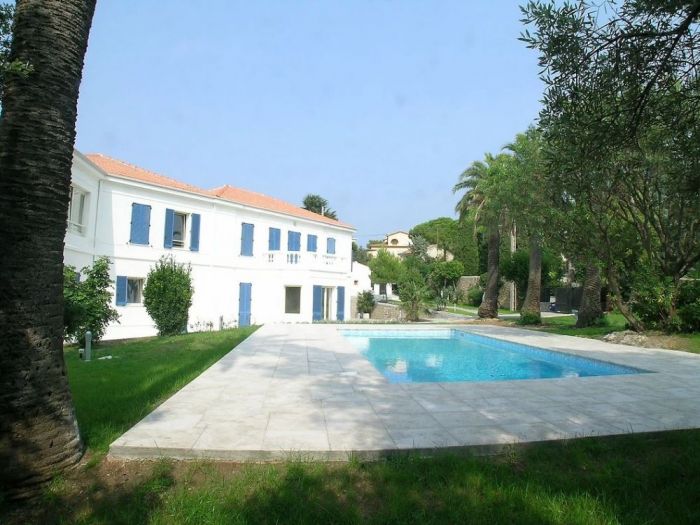 Archisio - Alberto Albeggiani - Progetto Cap dantibes - costa azzurra