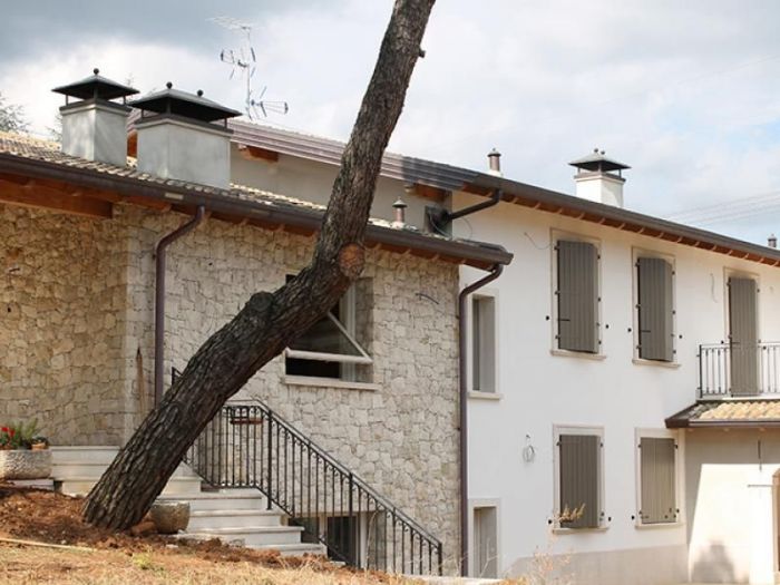 Archisio - Studio Massardi E Zubani - Progetto ResidenzialeVille in lotto privato