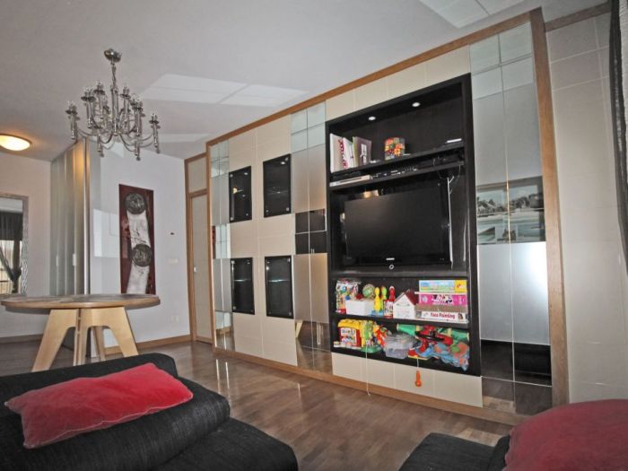 Archisio - Diletta Evangelisti - Progetto Bilocale con dettagli in vetro e metallo argento