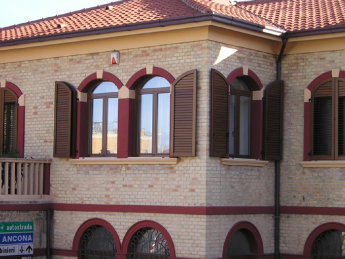 Archisio - Imaf srl - Progetto Prodotti civili serramenti porte vetrate artistiche scale cancelli recinzioni portoni e protezioni