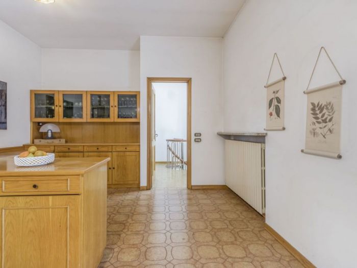 Archisio - Eukalipto Studio - Progetto Home staging e servizio fotografico su villa arredata non abitata in provincia di cremona