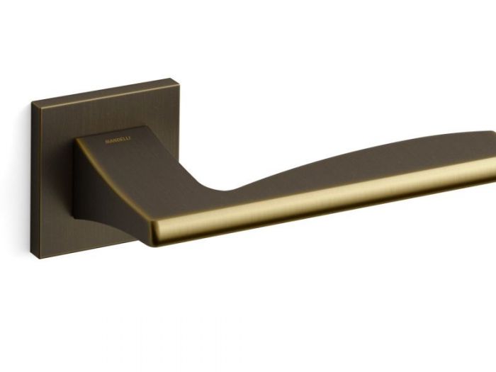 Archisio - Pierfrancesco Arnone - Progetto Maniglia link