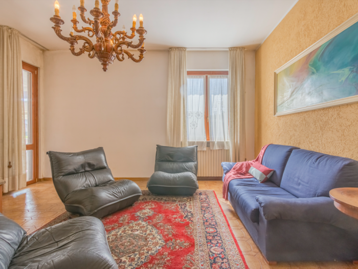 Archisio - Eukalipto Studio - Progetto Home staging e servizio fotografico su villa arredata non abitata in provincia di cremona