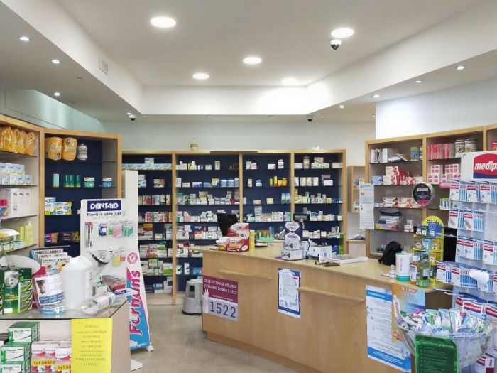 Archisio - Michele Gallo - Progetto Illuminazione e pitturazione farmacia