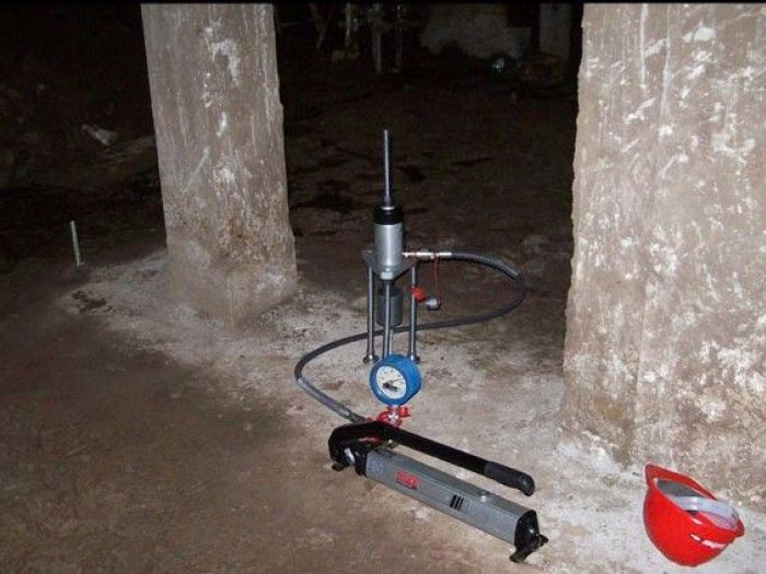 Archisio - Ingegnere Ferdinando Mangiavacchi - Progetto Consolidamenti strutturali e delle fondazioni