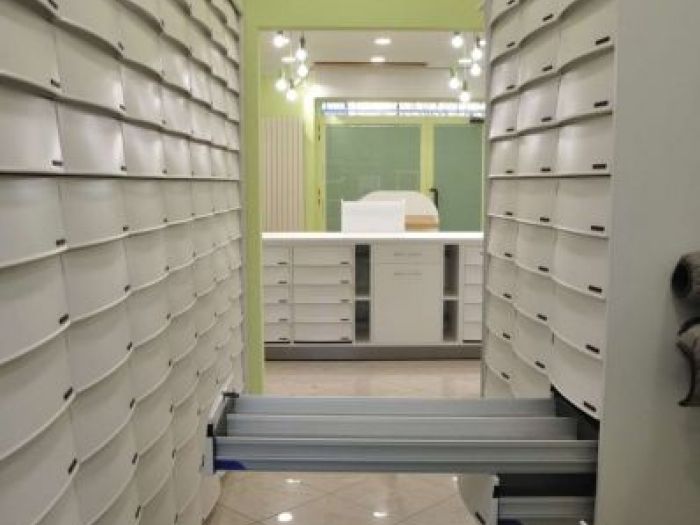 Archisio - Cappa Arredamenti - Progetto Farmacia lombardi