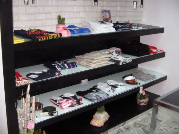 Archisio - Bartolomeo Fiorillo - Progetto Piccolo negozio di abbigliamento