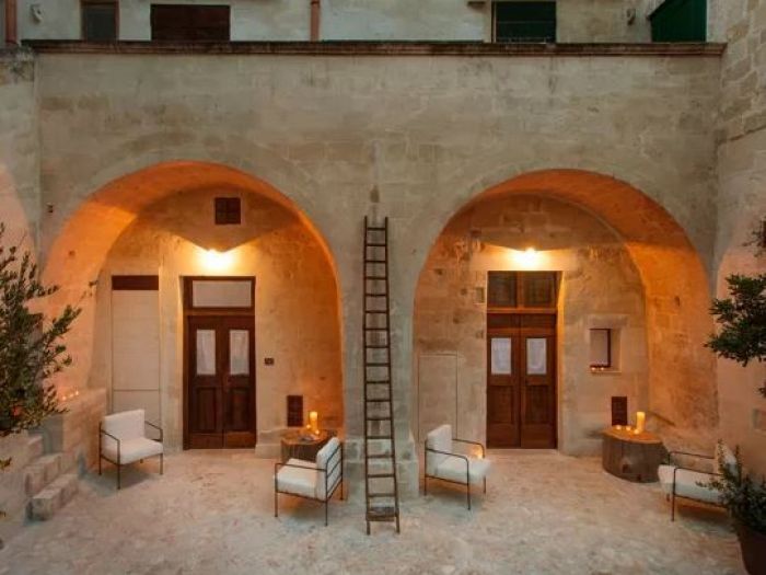 Archisio - Daniela Amoroso - Progetto Corte san pietro hotel