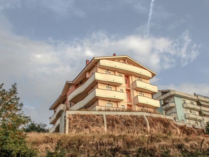 Archisio - General Studio Vitelli - Progetto Residence maja