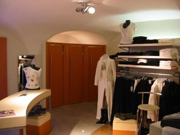 Archisio - Studio Architettura Golinelli - Progetto Negozio abbigliamento