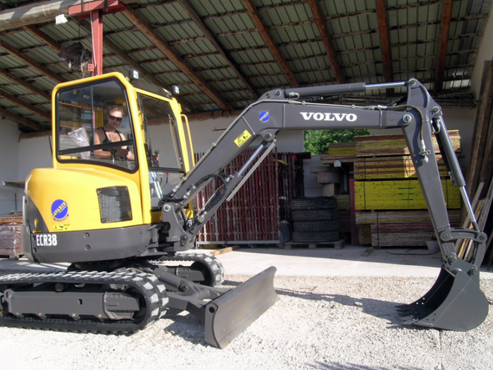 Archisio - Boccanera Costruzioni Snc Ristrutturazioni Restauri - Progetto I nostri macchinari