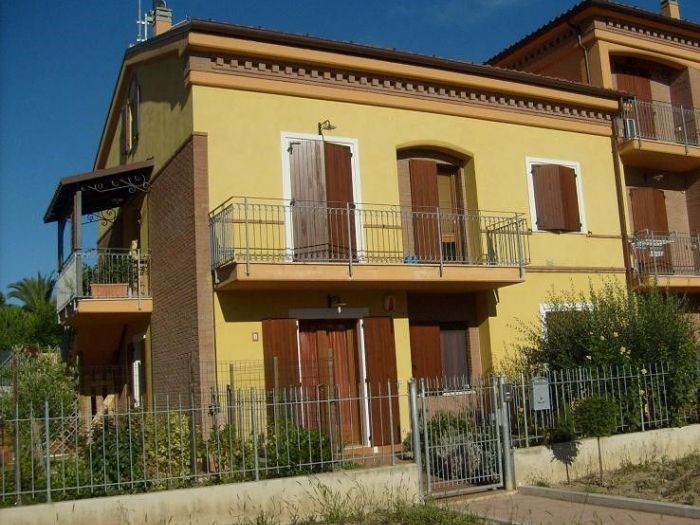 Archisio - Donatella Magni - Progetto Appartamento in montemarciano 2007-2008