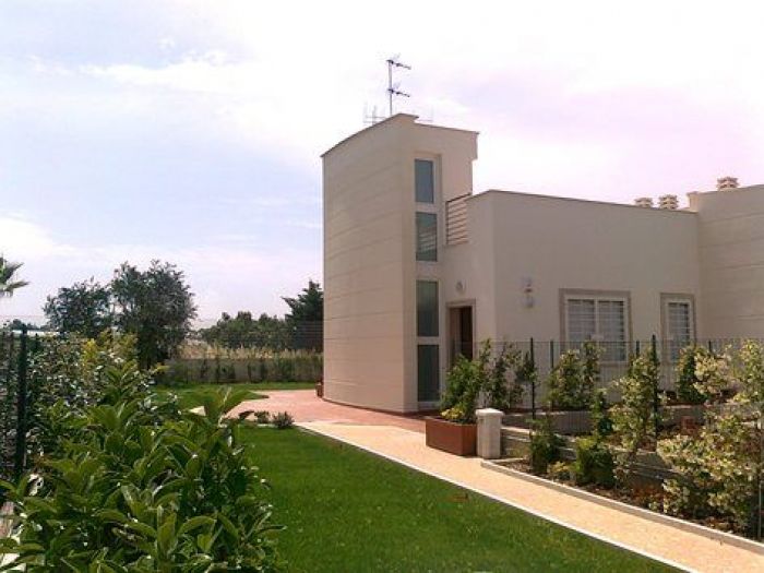 Archisio - Lorenzo Maria Antonello Gerardi - Progetto Complesso residenziale golden residence