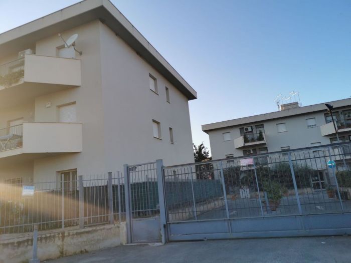 Archisio - Architetto Gianni Anselmo - Archproject architecture And Engineering - Progetto Progetto di un complesso residenziale ad appartamenti e negozi