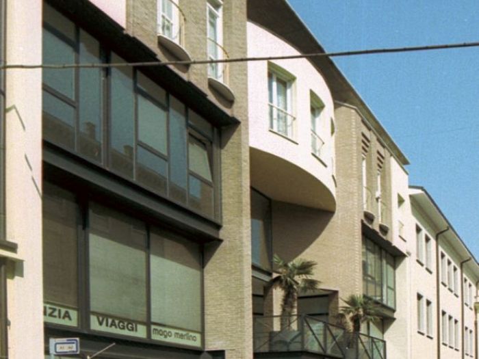 Archisio - Studio Pinelli - Progetto Direzionale piazzale teggia