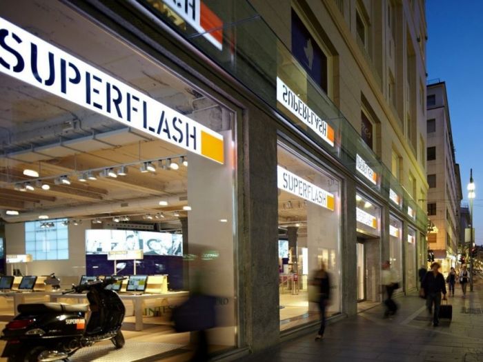 Archisio - Alessandro Ghiringhelli - Progetto Intesa sanpaolo superflash