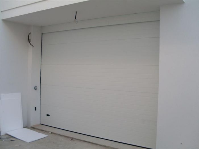 Archisio - Serramenti Puglisi srl - Progetto Porte basculanti e porte sezionali