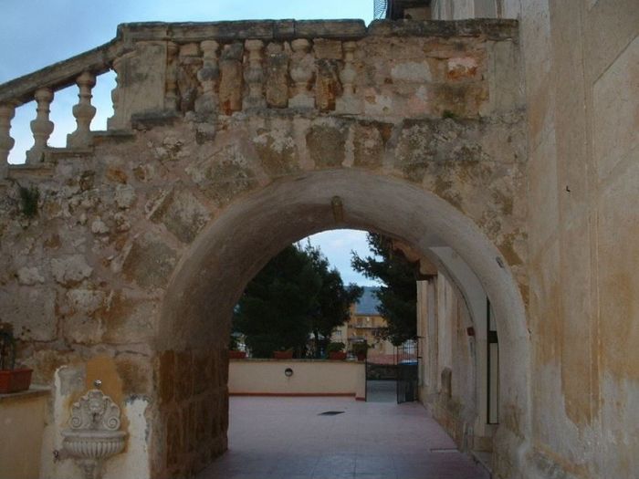 Archisio - Alessandro Tribuna - Progetto Palazzo giardina - il castello