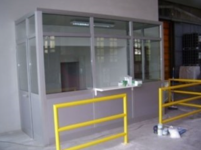 Archisio - Meda Serramenti srl - Progetto Strutture su misura e box ufficio