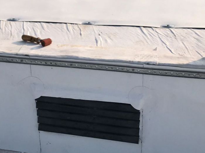 Archisio - Protego srl - Progetto Tetto cool roof in manto sintetico fpo