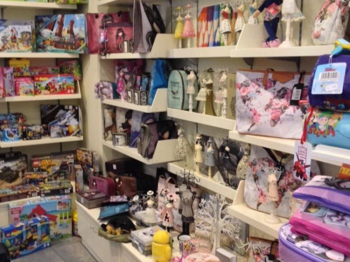 Archisio - Salvatore Bottone - Progetto Arredamento cartoleria