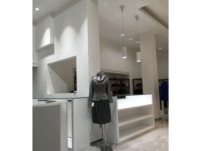 Archisio - Virginia Tentori - Progetto Progettazione e allestimento negozio a lecco