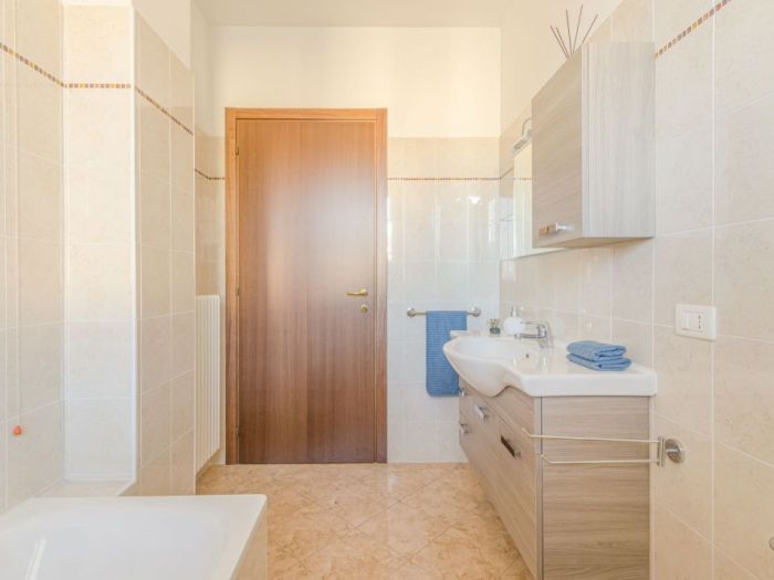 Archisio - Eukalipto Studio - Progetto Home staging completo servizio fotografico e foto drone su duplex vuoto