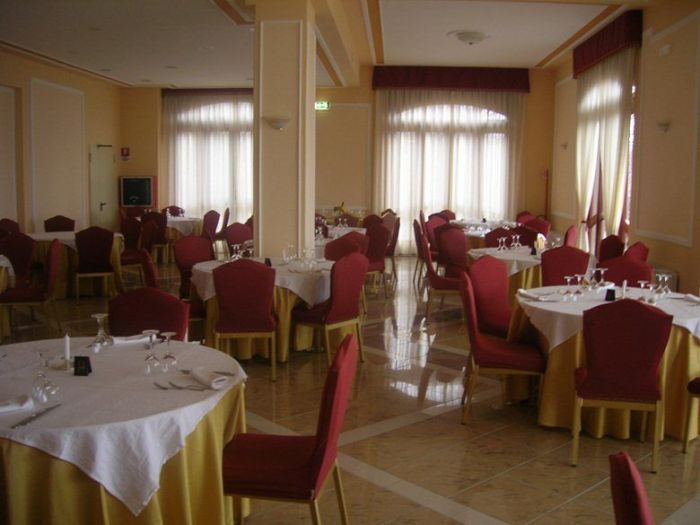 Archisio - Studio Cecere - Progetto Albergo ristorante caffetteria