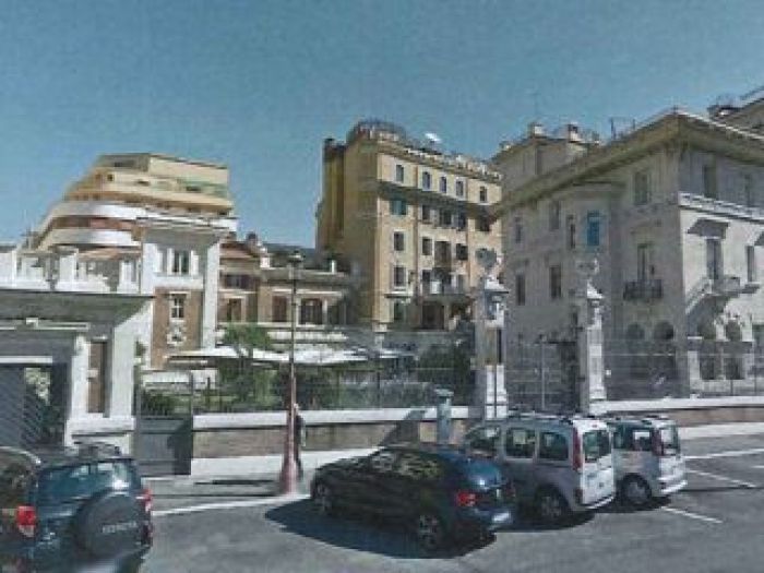 Archisio - Pietro Bellenzio - Progetto Intervento di restauro recupero e realizzazione di nuovo parcheggio interrato su 6 livelli