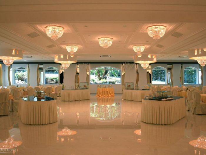 Archisio - Vincenzo Bafunno - Progetto Sala classic - ricevimenti casale santa lucia