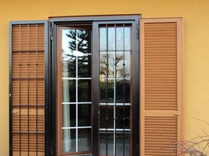 Archisio - Porte Basculanti Bonetalli Maurizio - Progetto Infissi