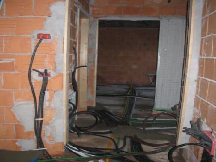 Archisio - Modernaluce Impianti Elettrici - Progetto 2008-2009 muggi edificio residenziale