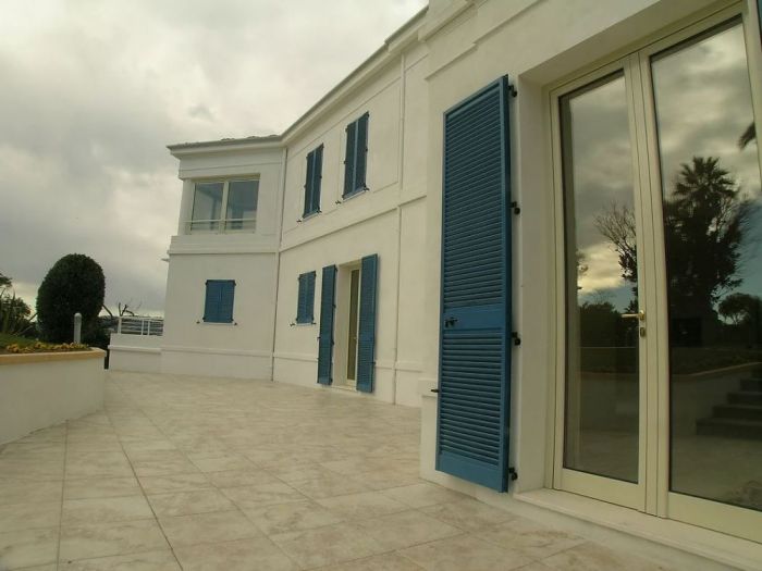 Archisio - Alberto Albeggiani - Progetto Cap dantibes - costa azzurra