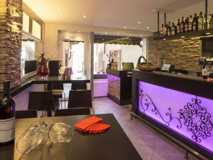 Archisio - Pfr Arredamentyi srl - Progetto Ristoranti in italia e allestero