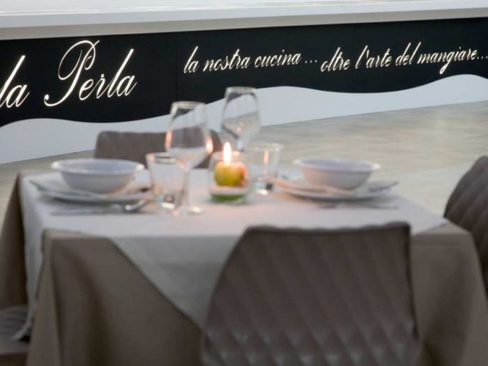 Archisio - Stefania Borgognoni - Progetto La perla hotel restaurant