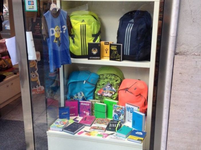 Archisio - Salvatore Bottone - Progetto Arredamento cartoleria