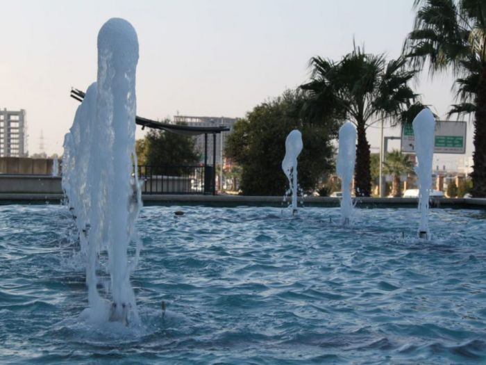 Archisio - Forme Dacqua - Progetto Empire world erbil kurdistan irachenoTre fontane realizzate per il centro multi-funzione empire world