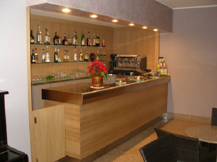 Archisio - Cotto Arredamenti - Progetto Banchi bar celle e vetrine grezze da rivestire