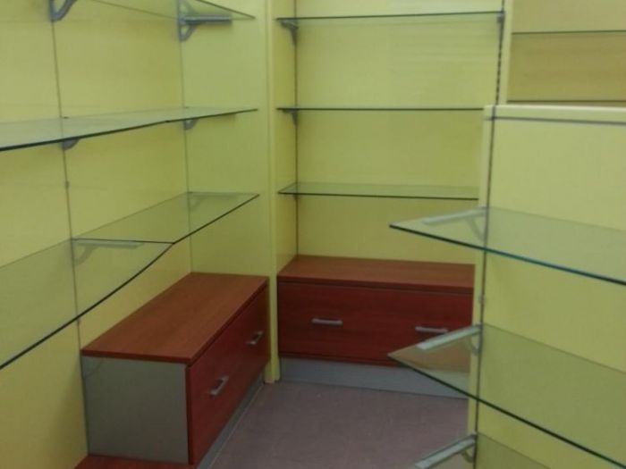 Archisio - Aldo Ilardi Falegnameria - Progetto Arredamenti negozi